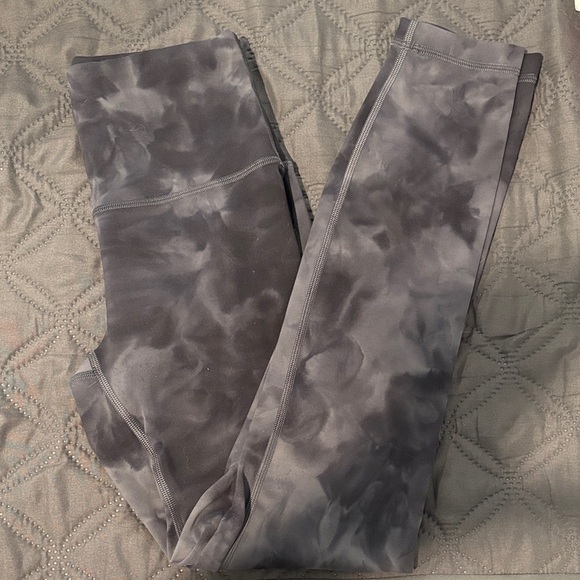 Lululemon Gray Tie-Dye Leggings - Picture 1 of 4
